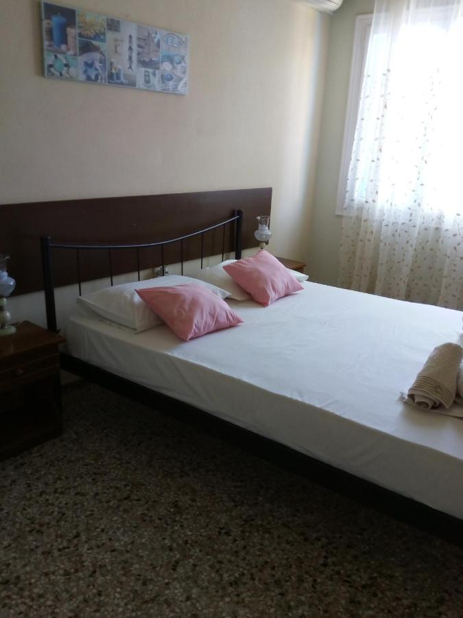 Agnes Rooms Kini Buitenkant foto