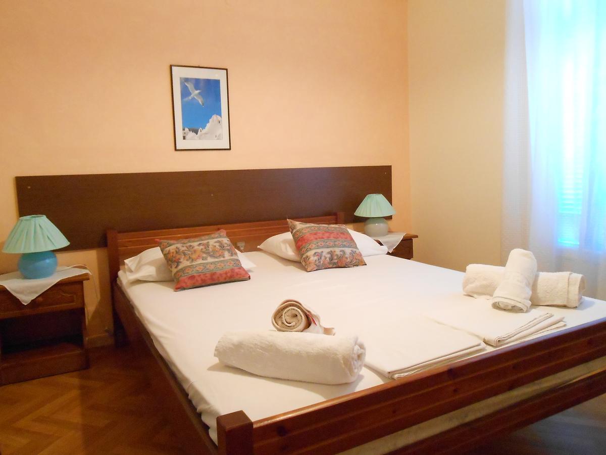 Agnes Rooms Kini Buitenkant foto